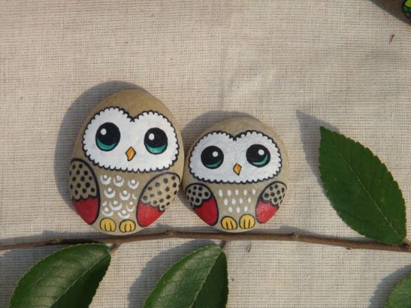 Роспись камешков акриловыми красками для детей