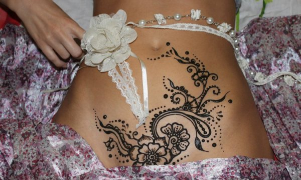 Интимный татуаж хной
