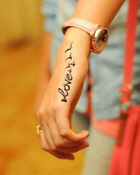 Маленькие тату бесконечность