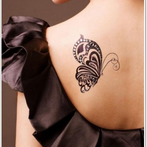 Тату хной на плече