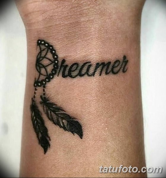 Маленькие тату для девушек планеты