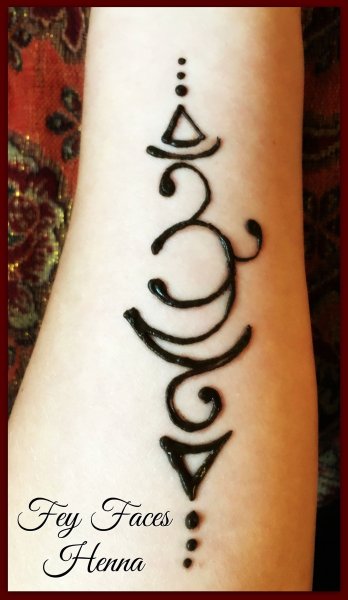 Тульс тату на запястье