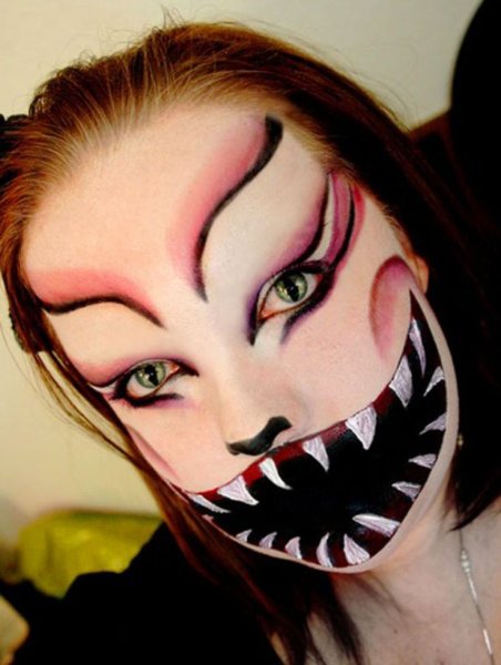 Грим из гуаши на Хэллоуин