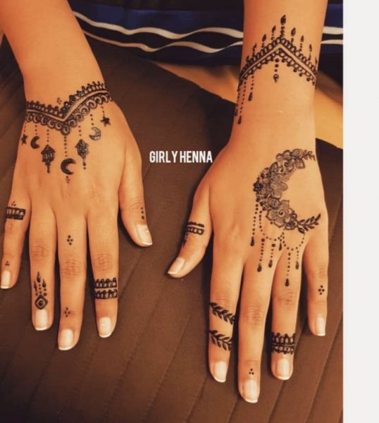 Тату хной на пальцах рук