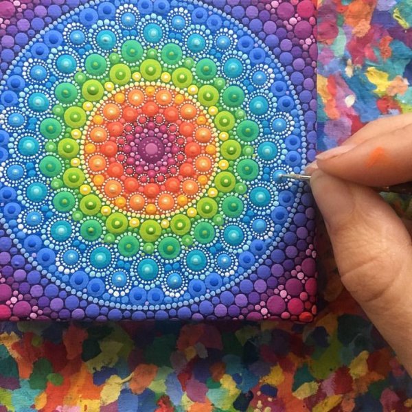 Роспись точками