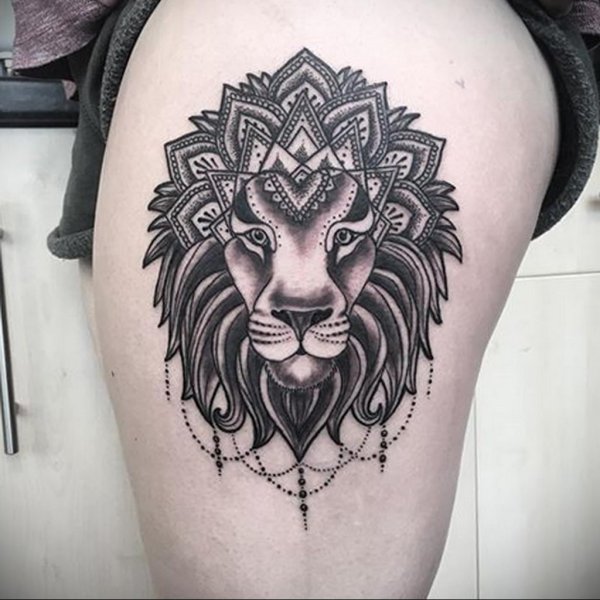 Тату Лев и Лотос