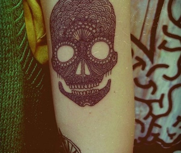 Череп из хны