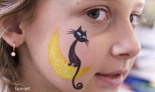 Аквагрим кот на щеке