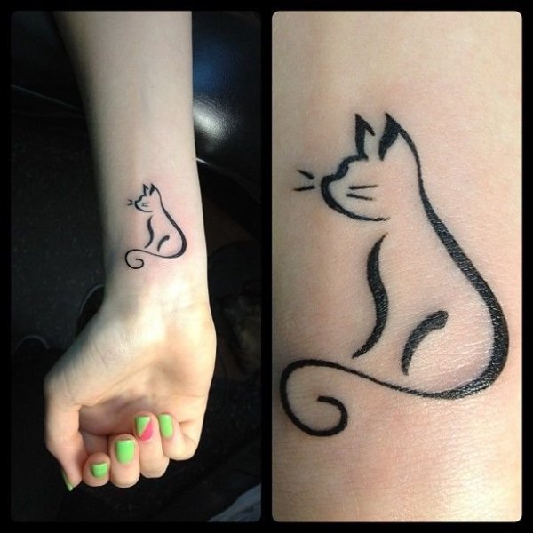 Тату кошка на запястье