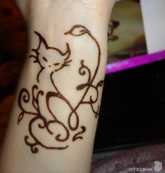 Очень легкие рисунки на руке хной