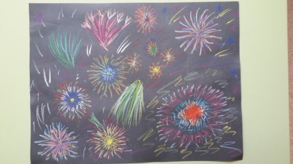 Салют Победы восковыми мелками