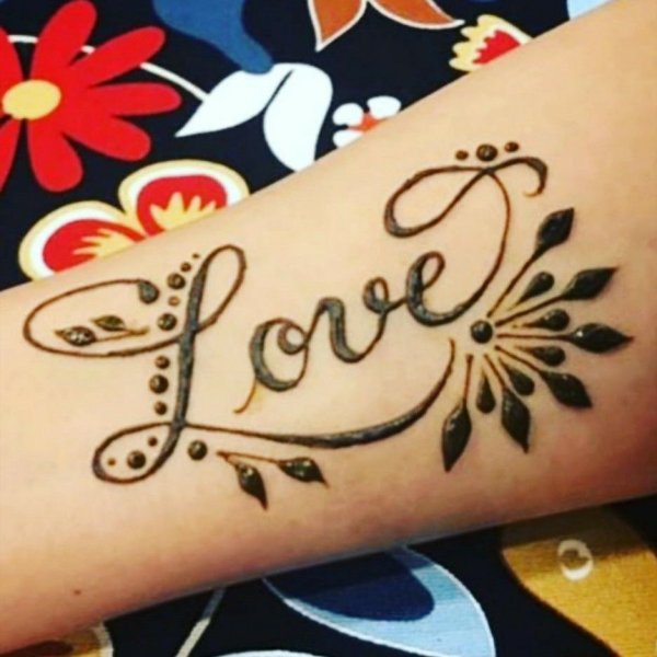 Надписи хной