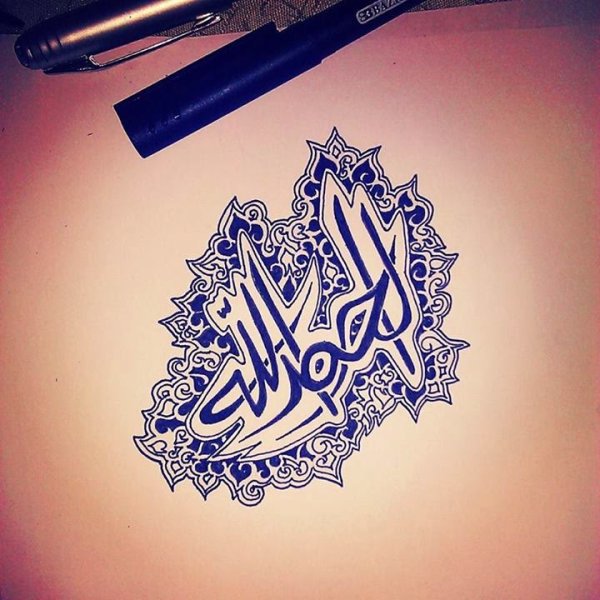 Красить ногти хной