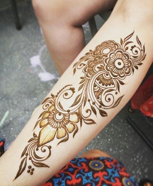 Хна на предплечье