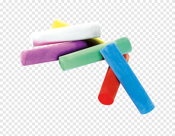 Цветные мелки на белом фоне