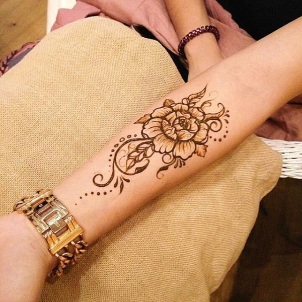 Мехенди роза