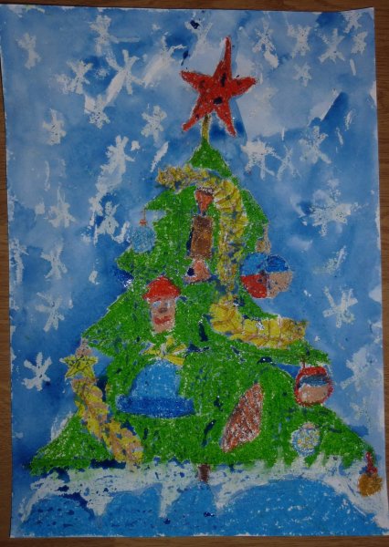 Новогодняя елка восковыми мелками