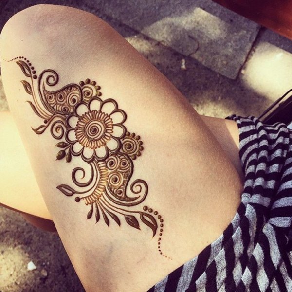 Мехенди на бедре для начинающих