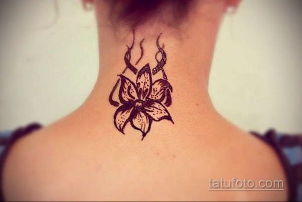 Мехенди на шее для девушек