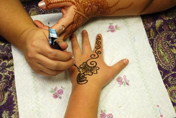 Детские тату хной