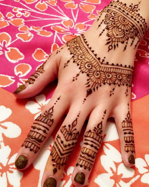 Мехенди арабский стиль