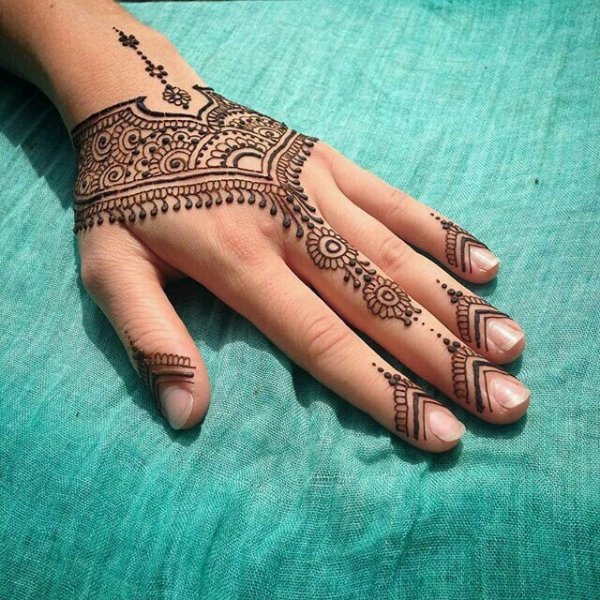 Геометрическое мехенди