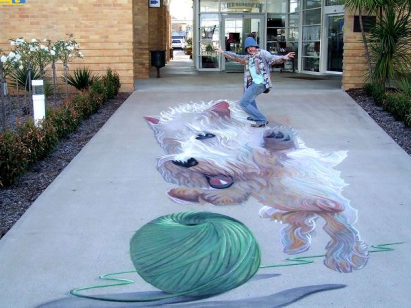 Шедевры мелками на асфальте