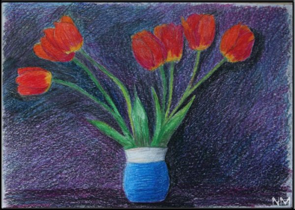 Натюрморт с цветами цветными карандашами