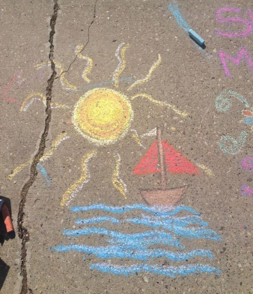 Рисунки на асфальте мелками