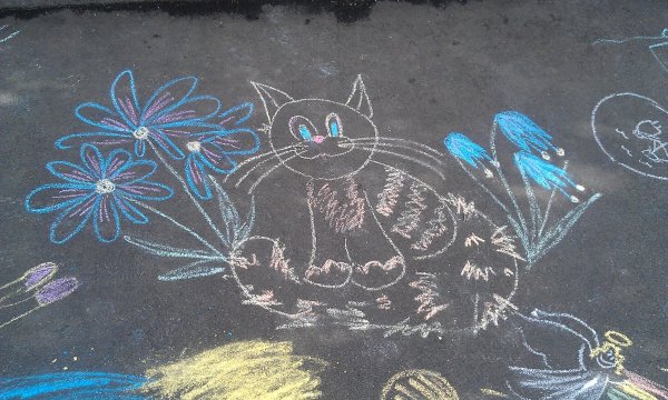 Рисование мелками на бумаге для детей