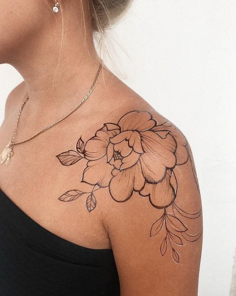 Мехенди на ключице