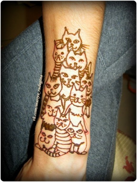 Тату кота из хны
