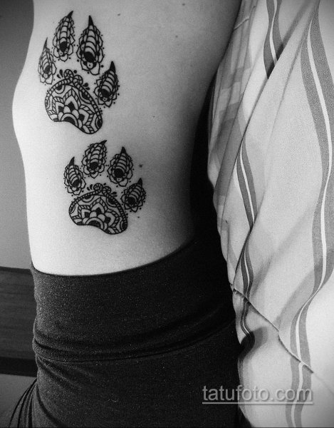 Тату мехенди собакой