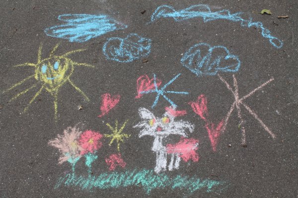 Конкурс рисунков на асфальте