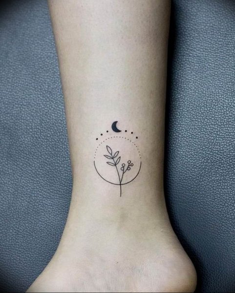 Тату Планета маленькая