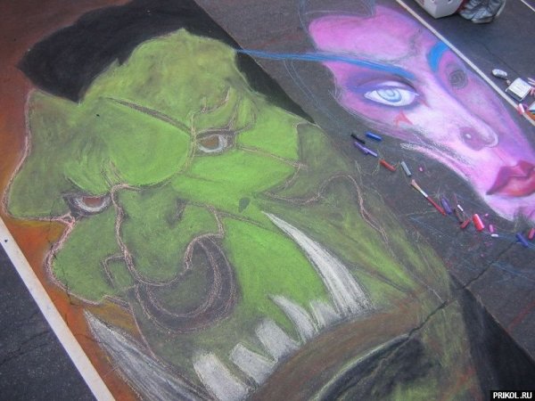 Шедевры нарисованный мелками