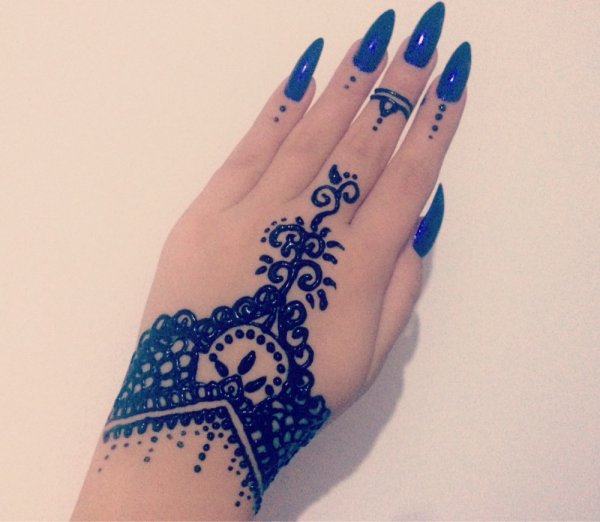 Мехенди синий