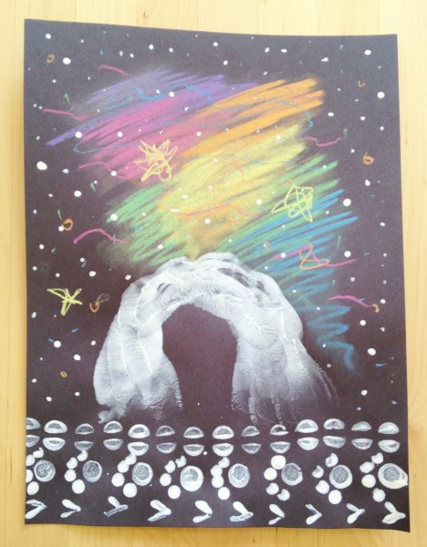 Рисование Северное сияние восковыми мелками