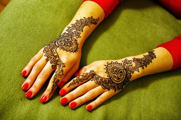Узоры из хны