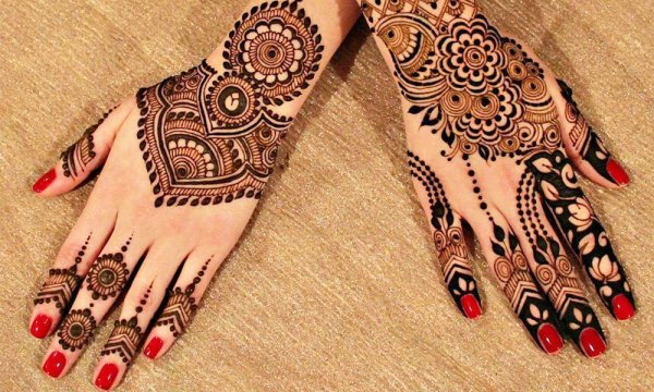 Узоры хной / Mehndi Hai Rachnewali (на русском языке)