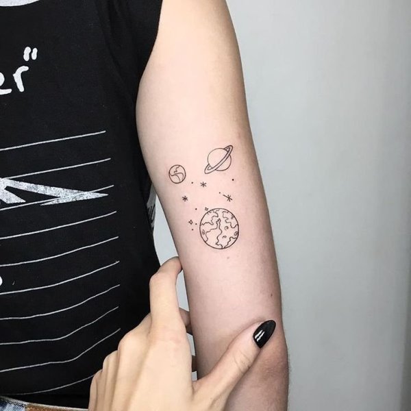 Тату планеты звезды
