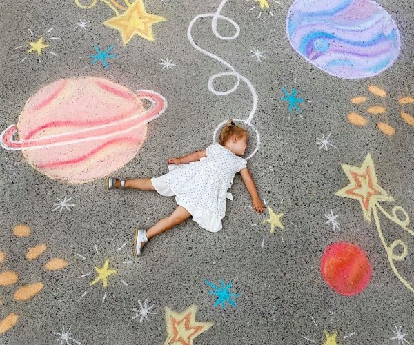 Рисунки на асфальте.