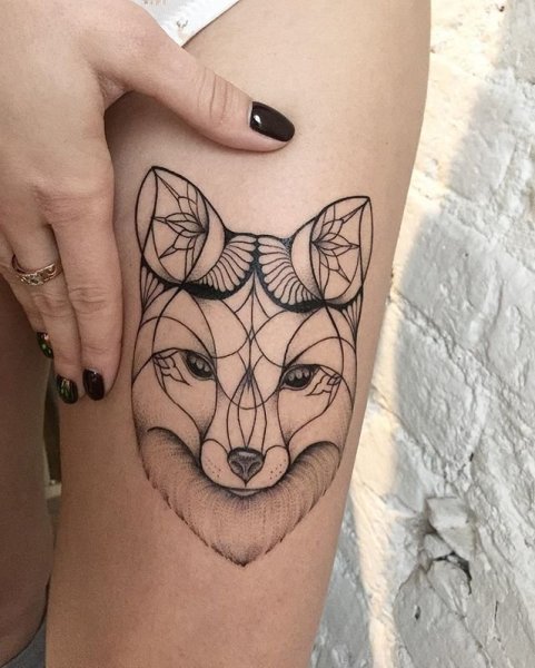 Тату лиса лайнворк