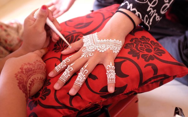 Мехенди сложное