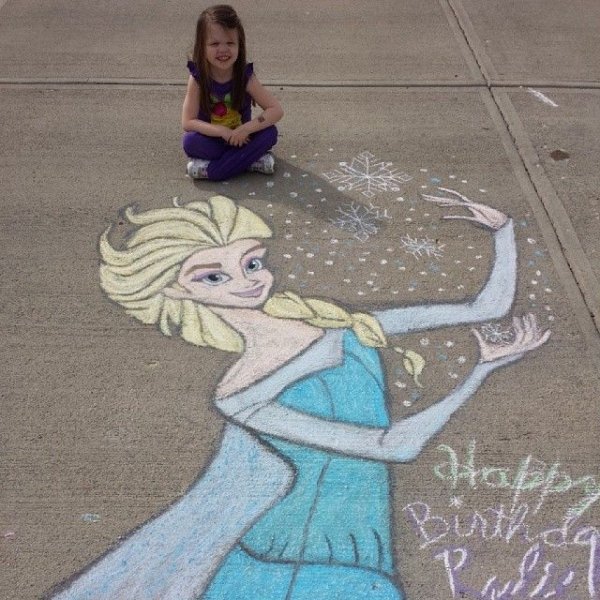 Пейзаж мелками на асфальте