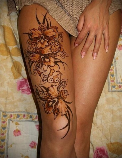 Хна на ногу цветочки