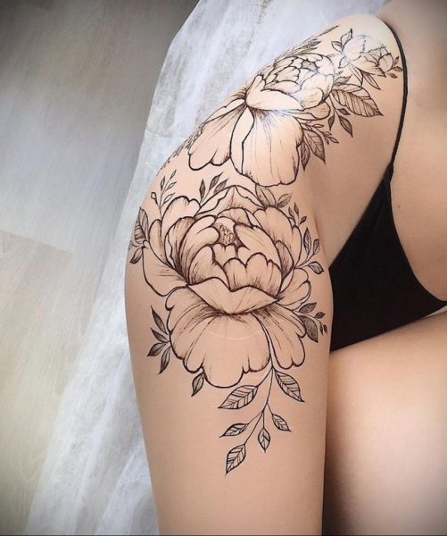 Мехенди на бедре для начинающих