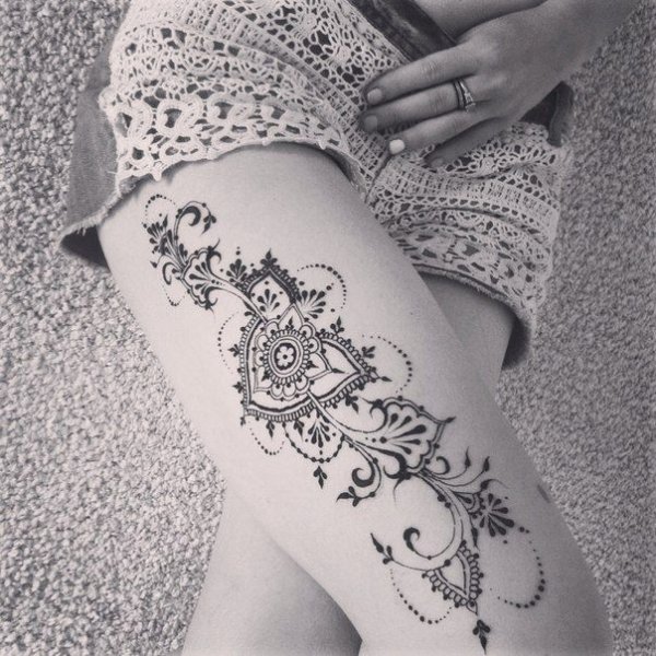 Мехенди хной Сова