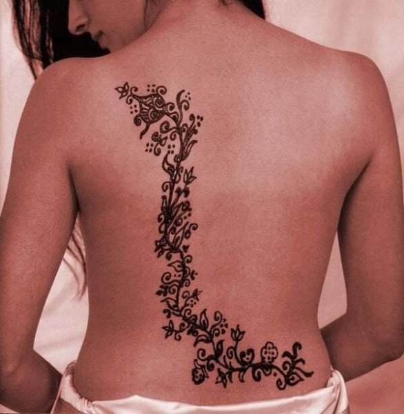 Мехенди на спине