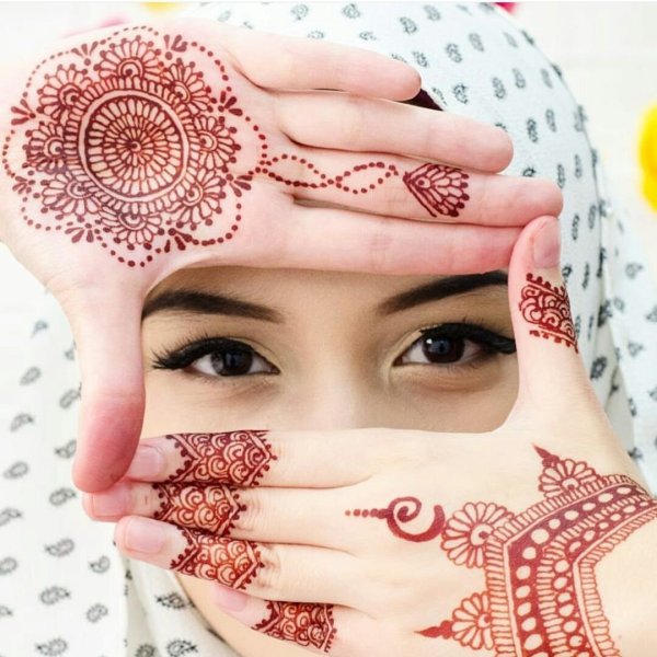 Руки мусульманки